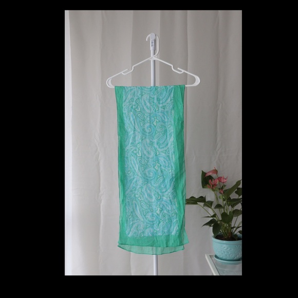 COPY - SHEER GREEN AND BABY BLUE PAISLEY SCARF 🍃 - Picture 3 of 3